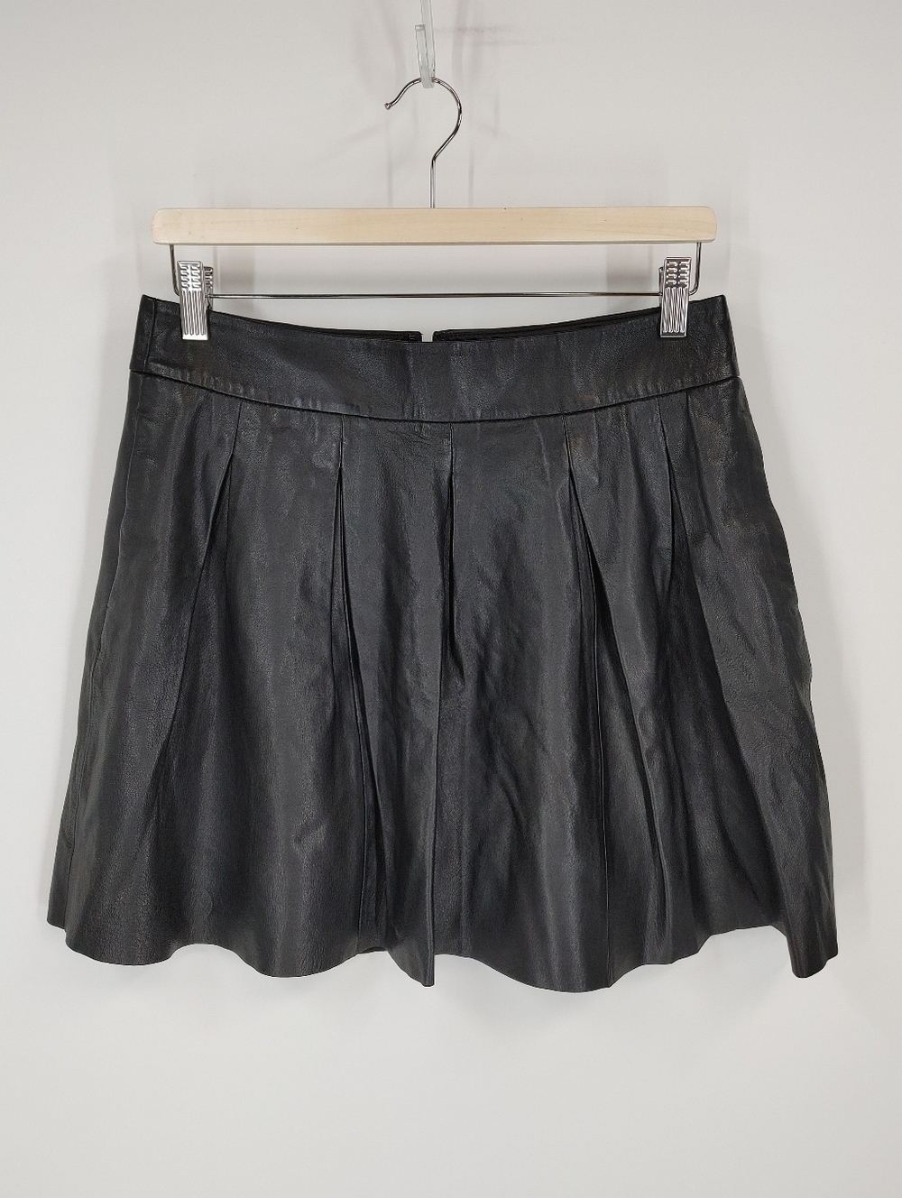 Banana Republic Lambskin Leather Pleated Skirt